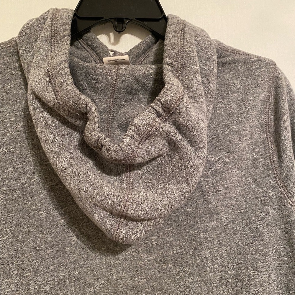 Abercrombie & Fitch Gray Hoodie with Red Logo on Front Shirt, Long Sleeve Size M - Picture 5 of 7